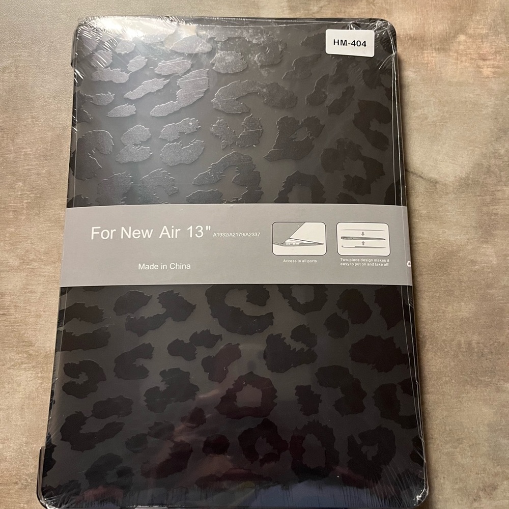 Black leopard print MacBook case